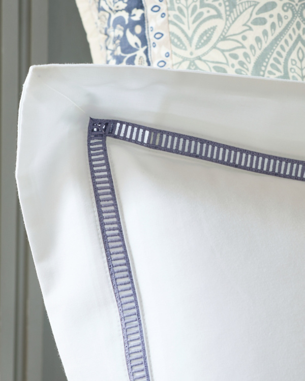 Embroidered Wrinkle-Resistant Sateen Duvet Cover